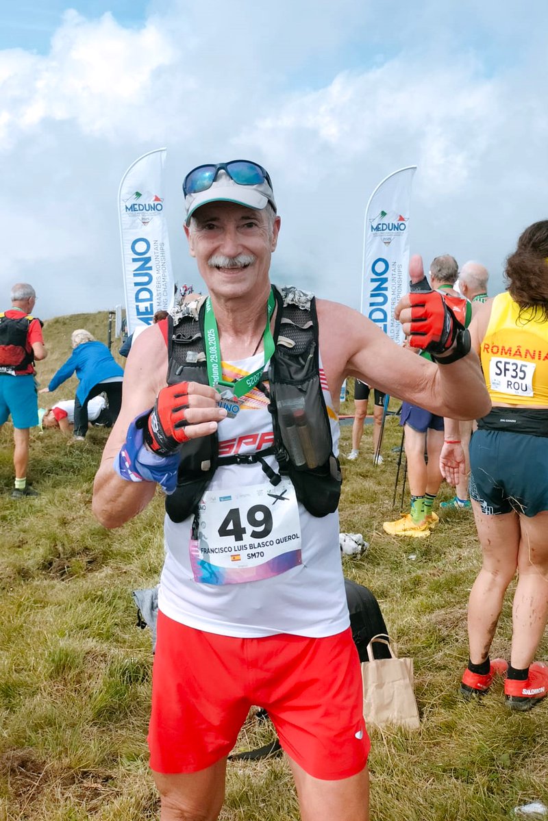 Federació d'Atletisme de les Illes Balears (@fatletismeib) on Twitter photo D'altra banda, Paco Blasco ha estat 34è a categoria M70 a la cursa Uphill (1h17:54). Enhorabona!
Els dos malloquins competiran també aquest diumenge a la modalitat Classic (14,1 Km, +735m). Molta sort! 👏
<a href="/esportsIB/">esportsIB</a> <a href="/EsportsConsell/">Esports del Consell de Mallorca</a> #atletesfaib #internacionalsfaib #masterfaib D'altra banda, Paco Blasco ha estat 34è a categoria M70 a la cursa Uphill (1h17:54). Enhorabona!
Els dos malloquins competiran també aquest diumenge a la modalitat Classic (14,1 Km, +735m). Molta sort! 👏
<a href="/esportsIB/">esportsIB</a> <a href="/EsportsConsell/">Esports del Consell de Mallorca</a> #atletesfaib #internacionalsfaib #masterfaib