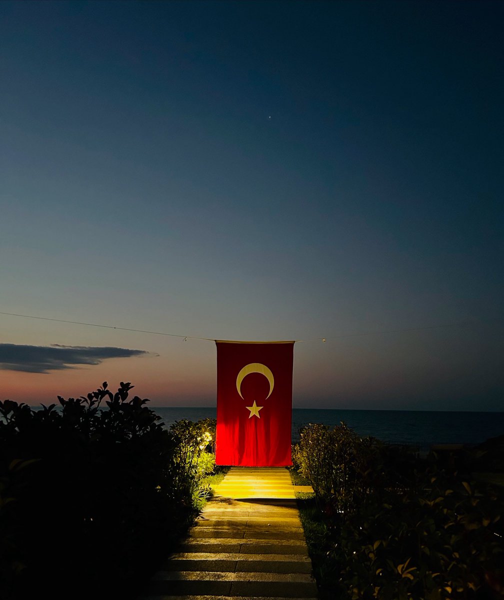 Her daim aklımda ve kalbimdesin ulu önderim, yüce atam. 
İzindeyim. Minnettarım.🇹🇷🫶🧿
#30ağustoszaferbayramımızkutluolsun