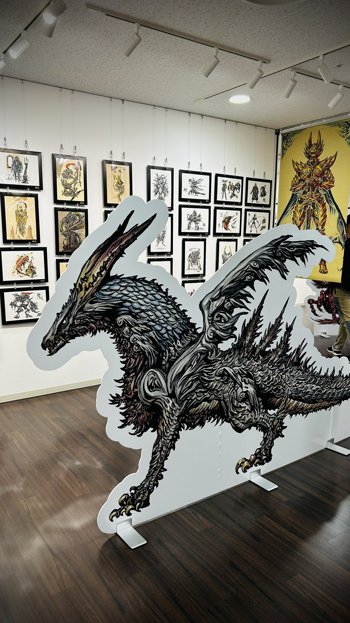 水墨原画　ヤマガラと蝋梅 水墨画の四君子である、梅を描いてみました。 この間仕事で通る