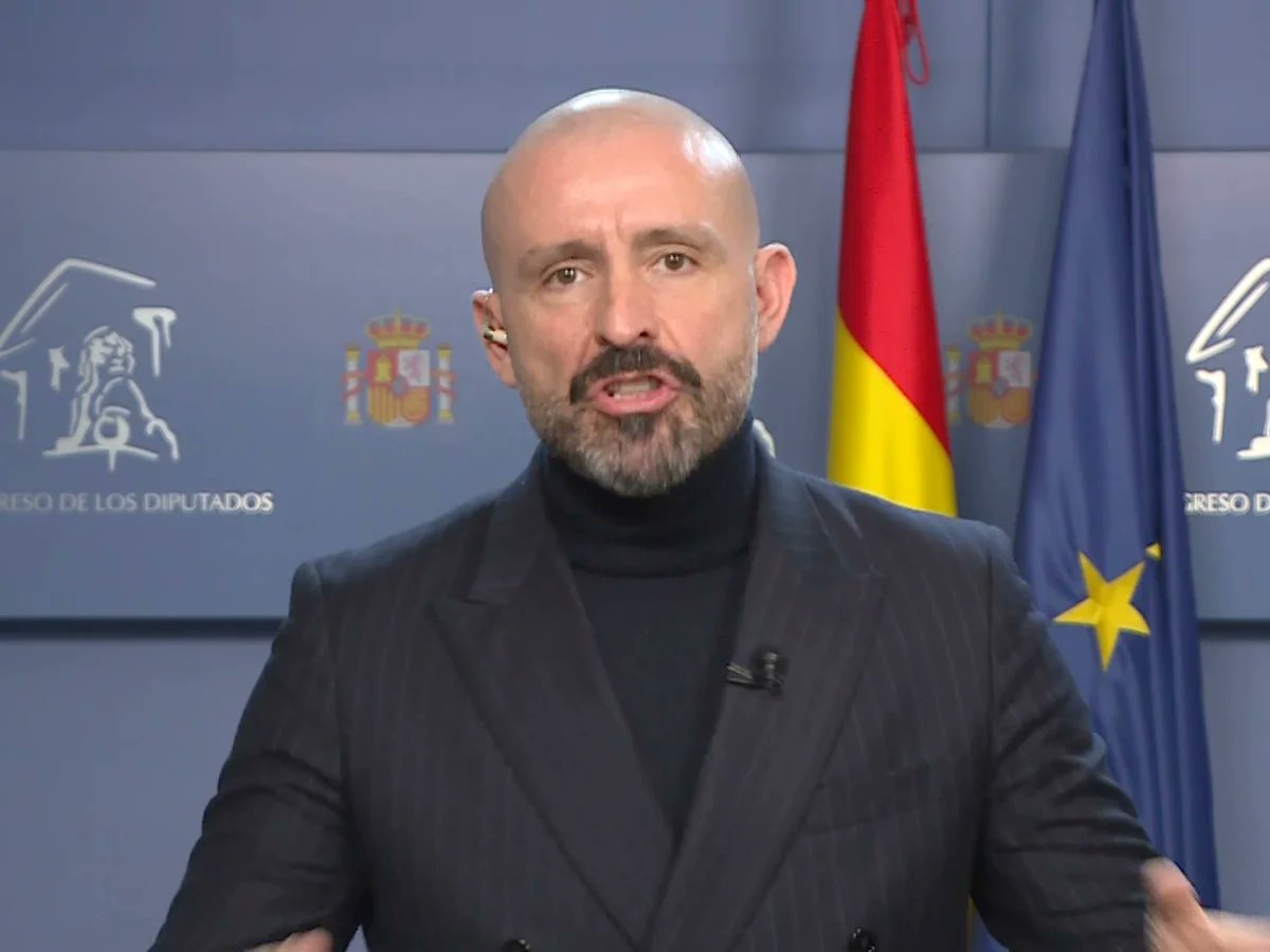 Antón Martín López tweet media