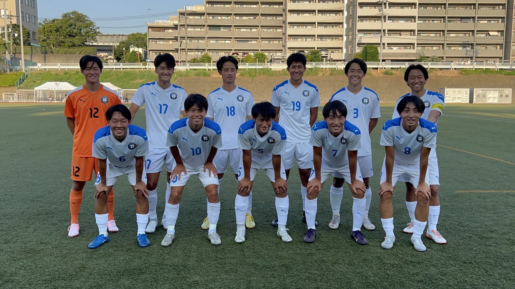 【貴重】産業能率大学　サッカー部ウェア上下 貴重】産業能率大学 サッカー部ウェア上下 貴重】産業能率大学