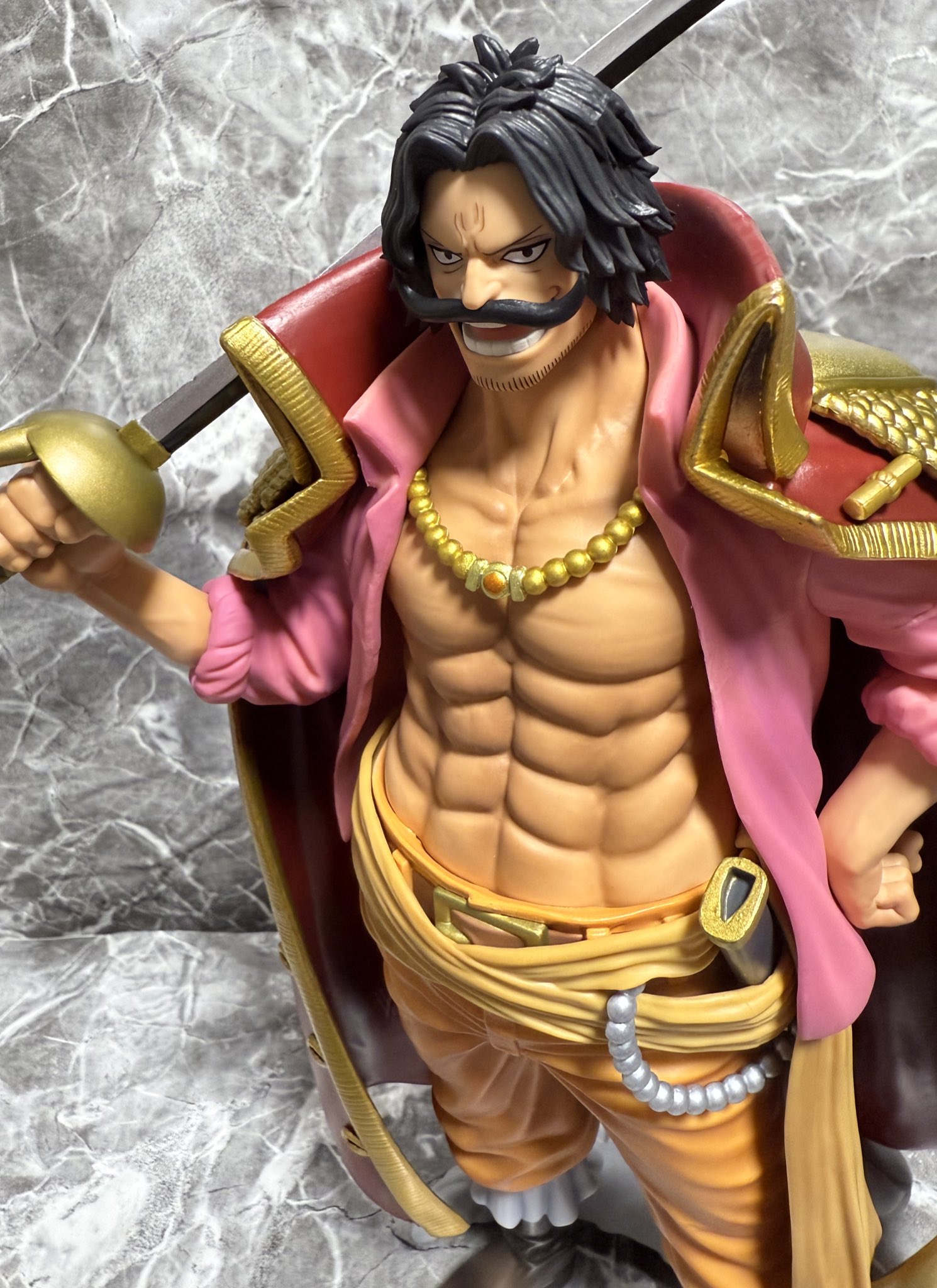 ワンピース　フィギュア　バンプレくじ　ロジャー　ブラシ　アニメ 未開封 ワンピース バンプレくじ ロジャー A賞 ブラシカラー