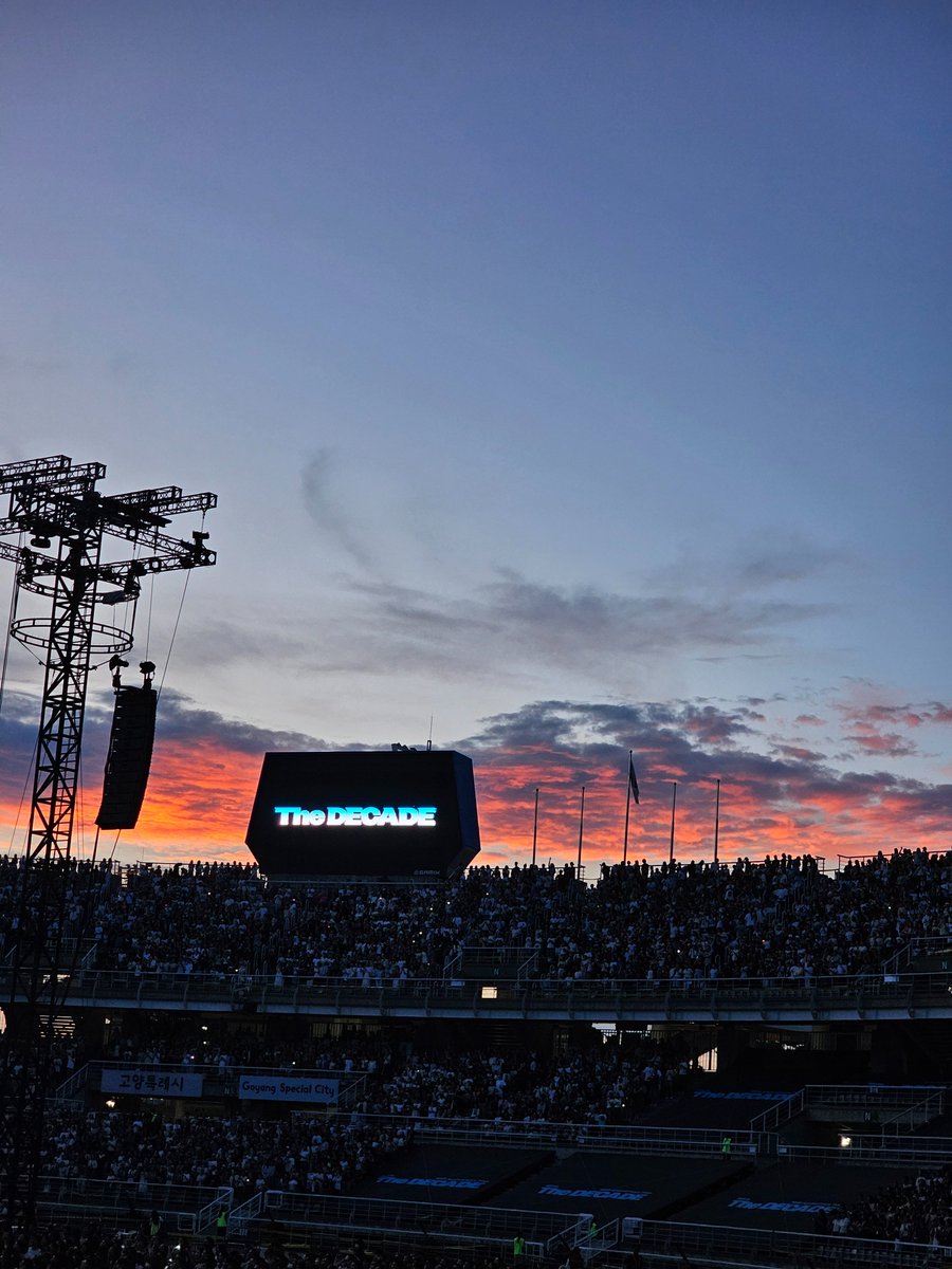 DAY6 AND OUR DREAM SUNSET CONCERT 😭🌅