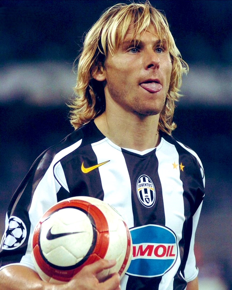 ccchec's tweet image. Oggi compie gli anni lui

Onore alla Furia Ceca 🇨🇿 

#Juventus ⚪️⚫️