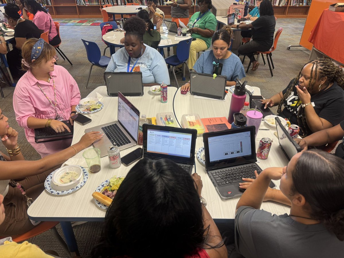 Erin Albert tweet media