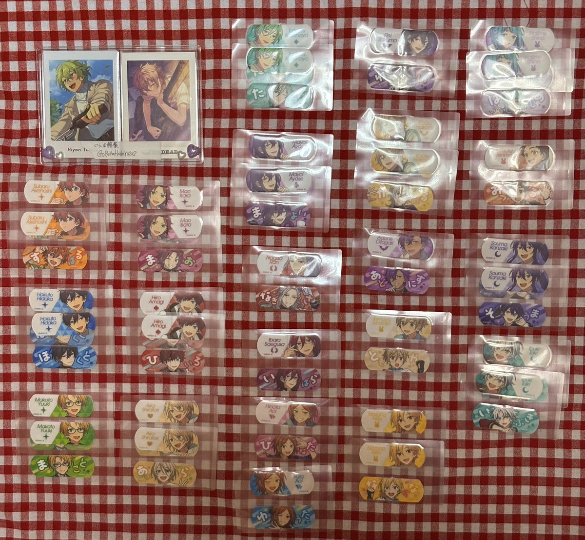【交換】
あんスタ 絆創膏 CharmAidチャームエイド 

譲）
♡→スバル 北斗 一彩 藍良 マヨイ 凪砂 茨 ゆうた 薫 颯馬
🩹→スバル 北斗 真 真緒 一彩 藍良 巽 マヨイ 凪砂 茨 ひなた ゆうた 零 薫 アドニス 友也 なずな 創 光 颯馬 維吹
求）♡晃牙 🩹晃牙

↓