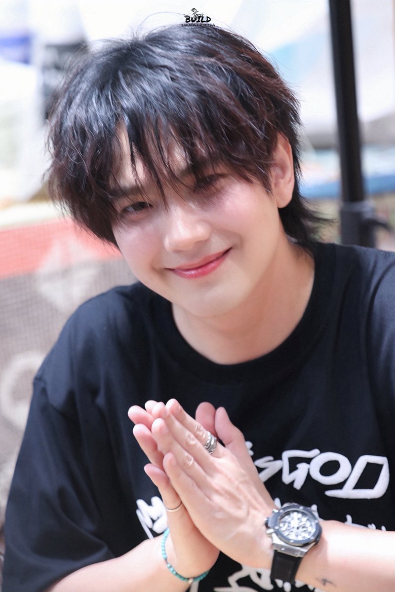 สวัสดีวันหยุดที่สดใส ใครไม่หยุดก็ตั้งใจทำงานกันนะค้าบ ~ อย่าลืมหาของอร่อยๆทานกันนะ ถ้านึกได้มาจะกินไรมาบอกกันด้วยน้าา จะลอก💙✨

AUCTION WITH BUILD
#ISSUExBuildCharity
#BuildJakapan <a href="/JakeB4rever/">BIU.</a> 
#Beyourluve