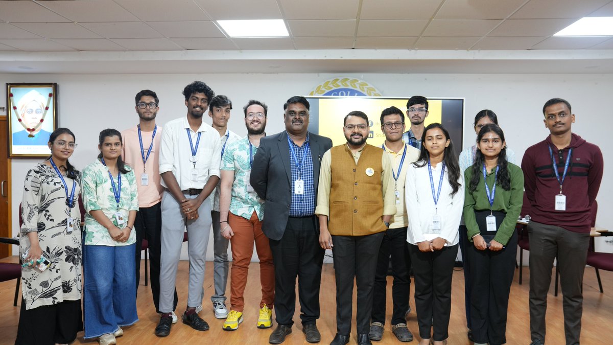 SridharHRS's tweet image. I had fun hosting the Business Quiz event at @CollegeBMSCCM 

I have been hosting this event from past many years and every year the participants are more curious, smarter and well prepared than before.

ENGAGE | ENTERTAIN | ENLIGHTEN 

#quiz #quizmaster #thinkquizzing