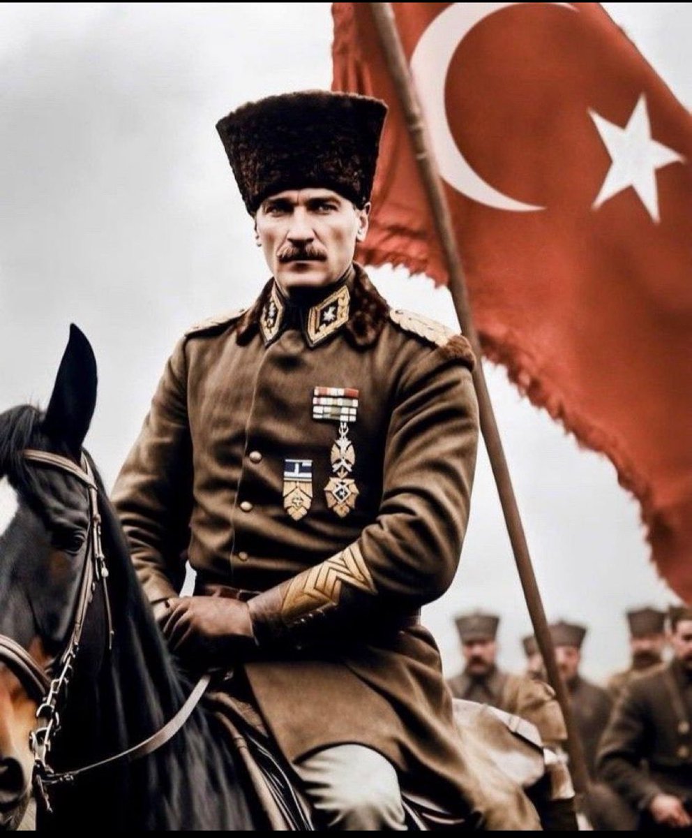 laplace2011's tweet photo. 🇹🇷 Büyük Taarruz Zaferi’nin 103. Yıl dönümünde başta Gazi Mustafa Kemal Atatürk ve silah arkadaşları olmak üzere bağımsızlık mücadelemizin tüm kahramanlarını saygı, minnet ve rahmetle anıyoruz.

30 Ağustos Zafer Bayramı’mız kutlu olsun! https://t.co/yXKsIYHckU