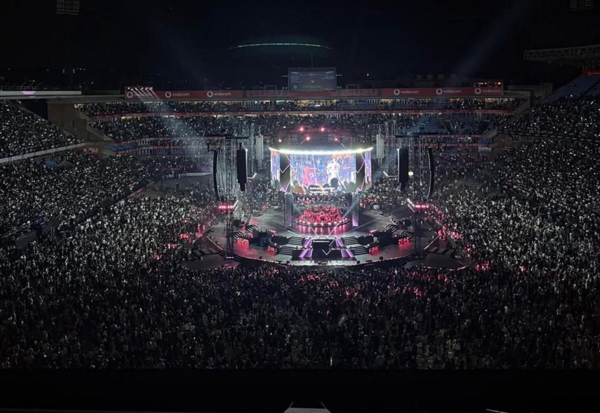 Davido did  this.

Stadium boy😍 🔥