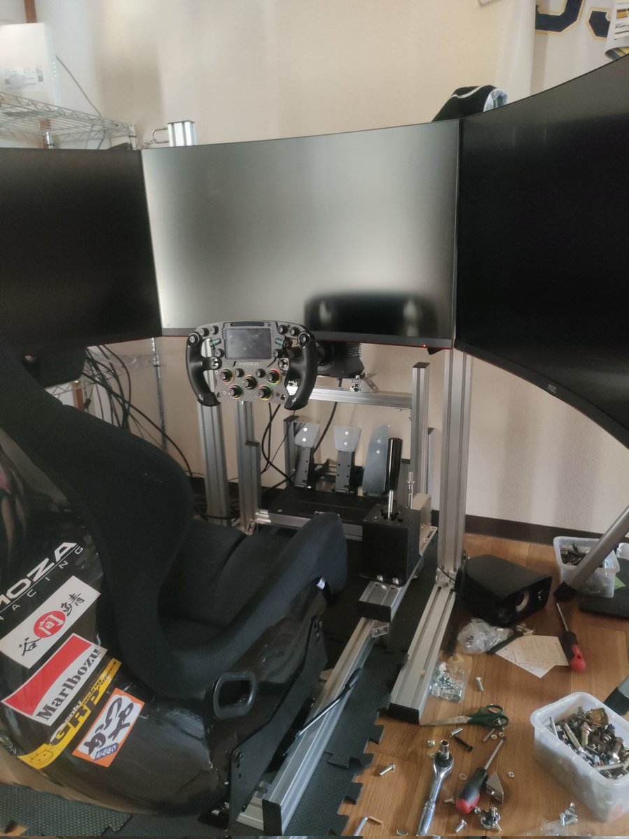 お疲れ廃材自作板金フレーム
よろしくミスミフレーム