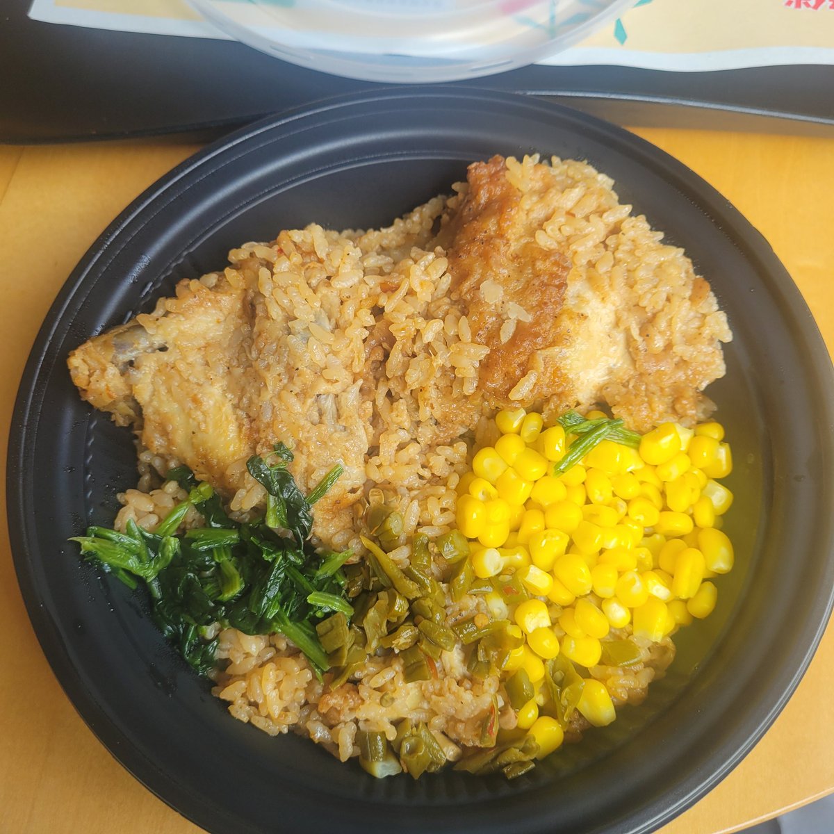 谁发明的原味鸡焖饭，吃两口感觉我有一点点死了😇