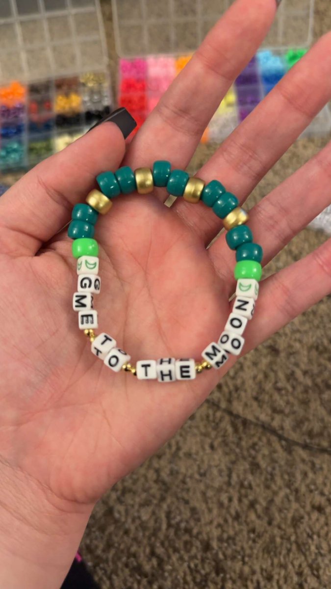 HalfUseless's tweet image. 