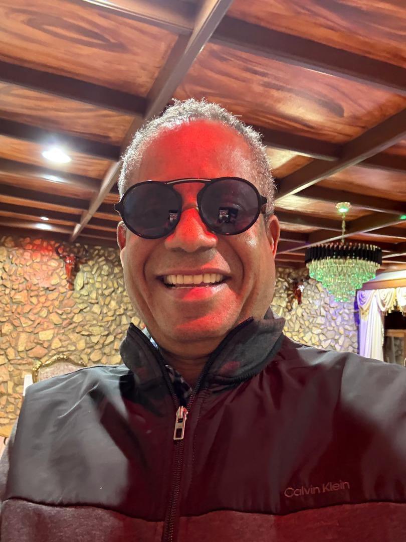 Visit Luilu, une comédie originale qui traduit une réalité sociale incontestable. C'est un exemple à suivre par les autres influenceurs qui doivent se servir de leur statut pour exprimer les réalités dans lesquelles notre société vit. Cela n'a rien de politique. Bravo aux