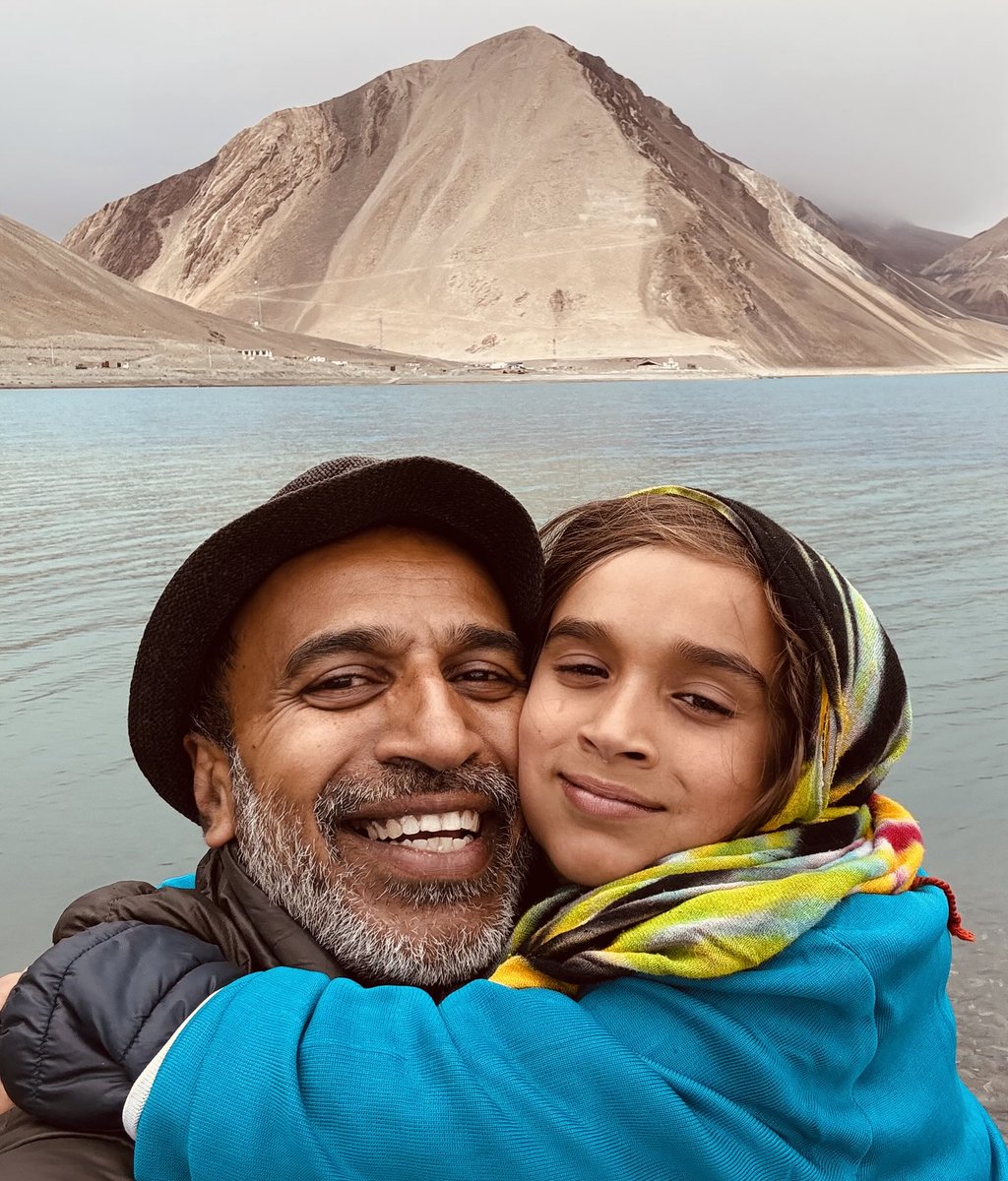#Latergram had an amazing time with the kids at the spectacular #PangongLake at the boundary of #Ladakh and #Tibet at 4225 meters earlier this summer. Do visit if you ever get the chance! en.m.wikipedia.org/wiki/Pangong... #BonWeekend