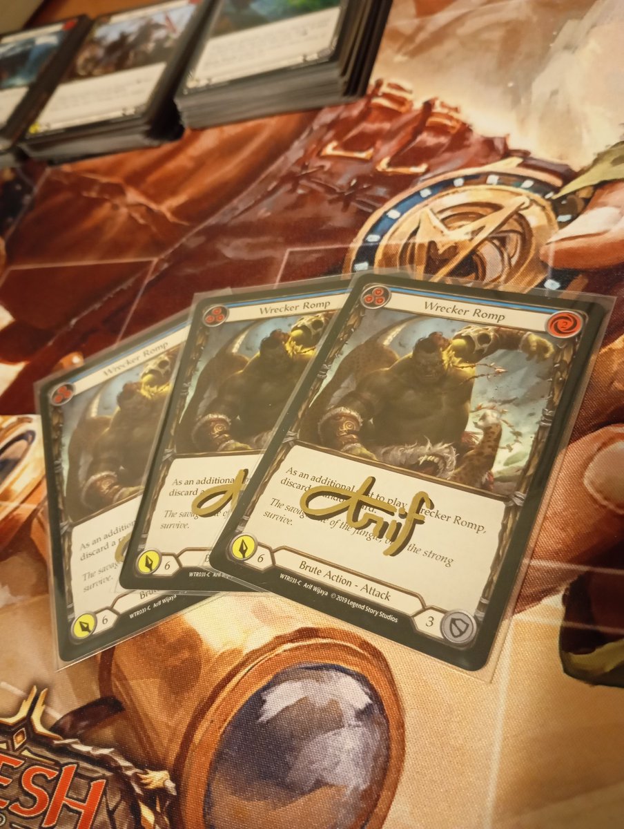 FaBEdChan's tweet image. Got these bad boys from the one and only @arifwijaya_art in person at Flesh and Blood TCG in Singapore. #fabtcg #rhinar #brute