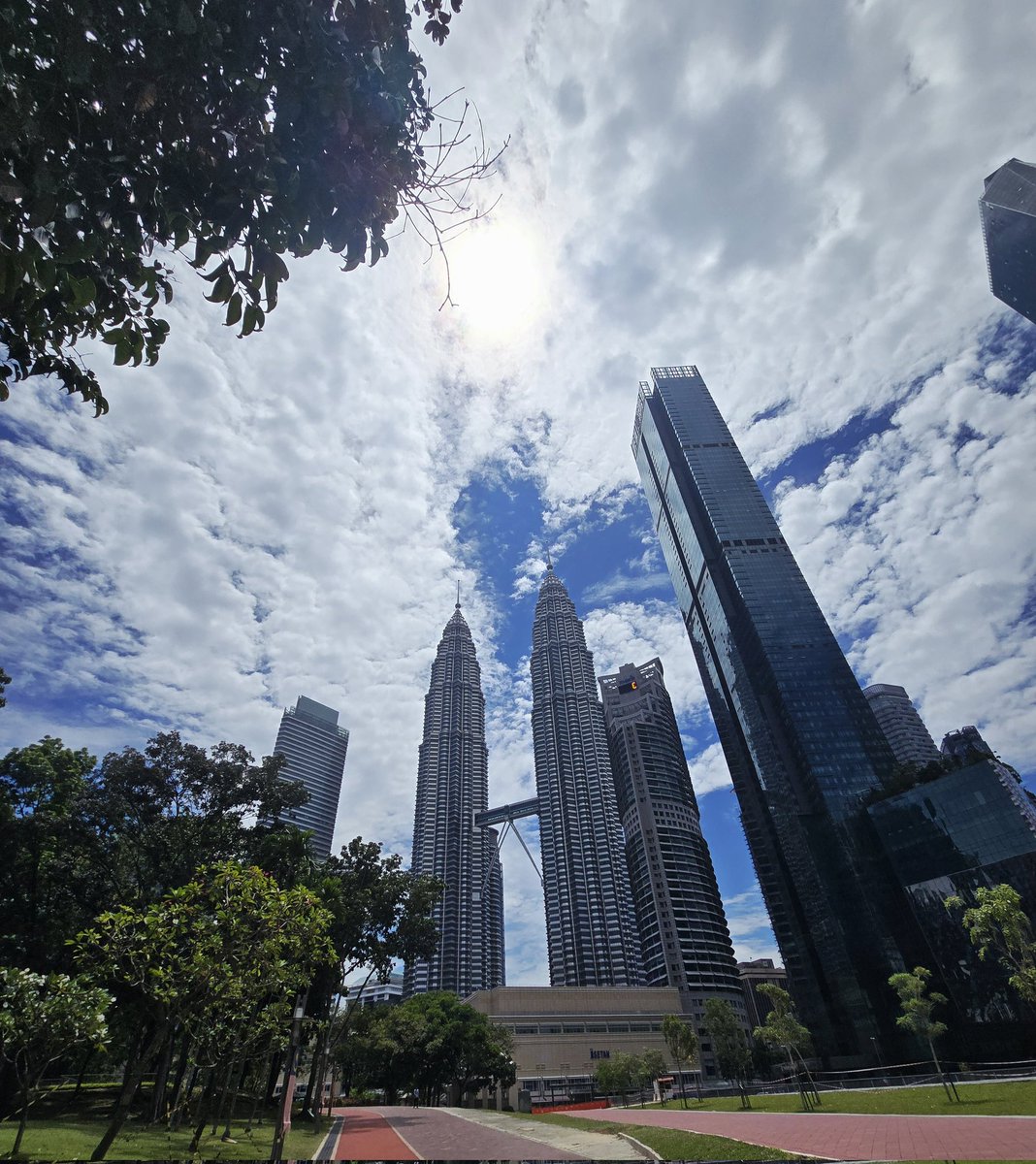 Slest🌸 tweet media