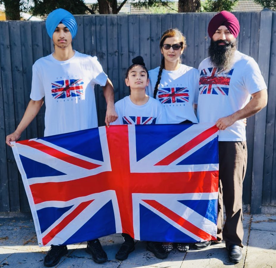 Upside Down Union Jack tweet media