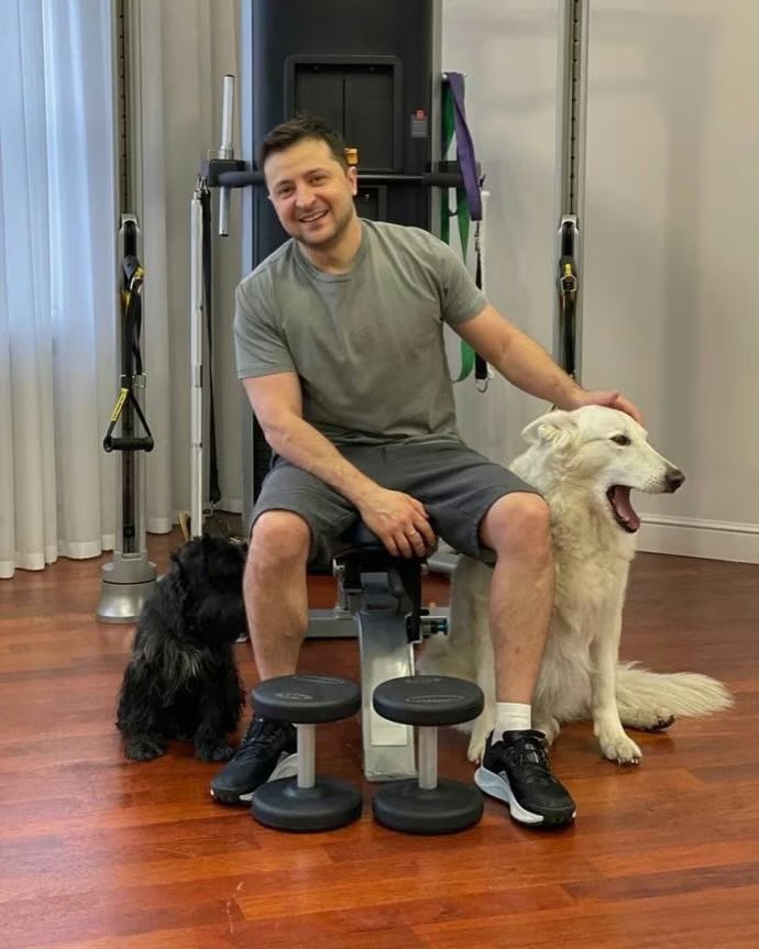 ❗️RETWEET if you stand with President 🇺🇦Zelensky!