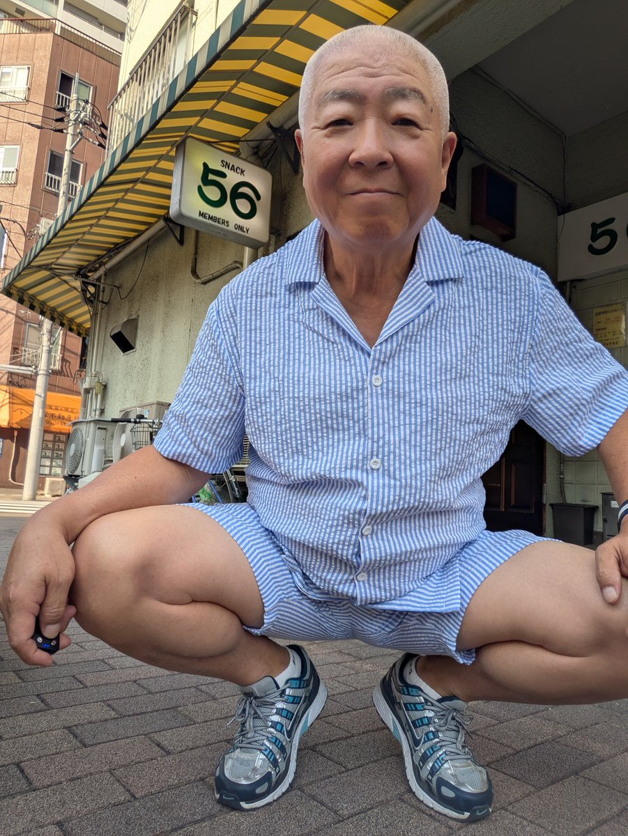 今日は暑いのに浅草サンバカーニバルです
お出掛け下さい

今日はアンサンブル？そんなおしゃれなのかな？
パジャマではないです、多分