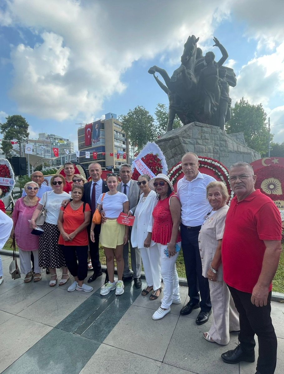 #30AğustosZaferBayramı çelenk sunumu