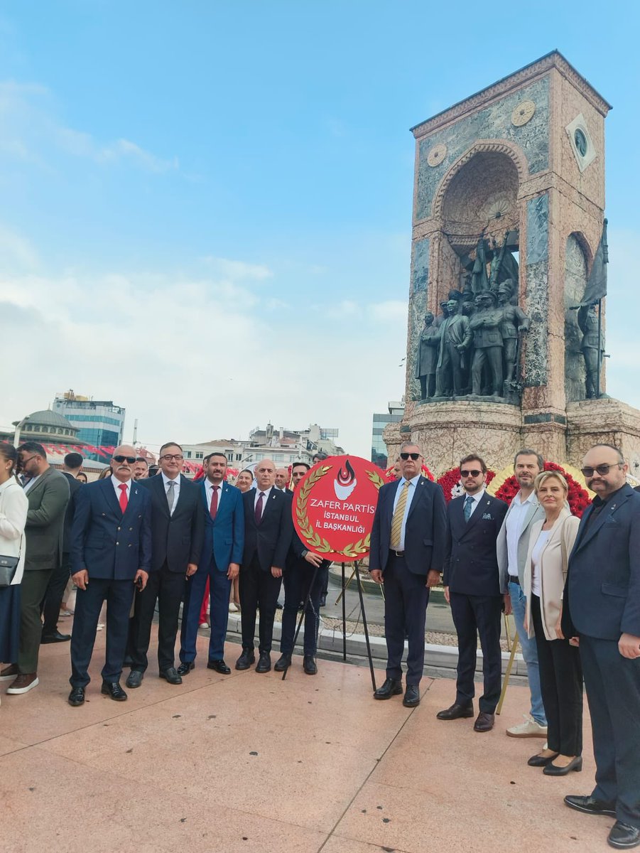 Zafer Partisi İstanbul İl Baskanlığı olarak, İl Başkanımız Sn. Hakan Akşit ile birlikte 30 Ağustos Zafer Bayramı Kutlama Törenine katıldık.
<a href="/umitozdag/">Ümit Özdağ</a> <a href="/zaferpartisi/">Zafer Partisi</a> <a href="/HakanAksit34/">Hakan Akşit</a>
