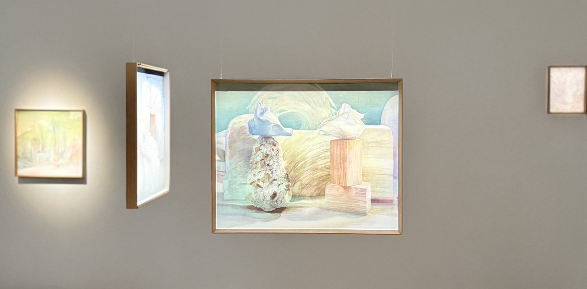 mo20344735's tweet photo. 【展覧会お知らせ】
上海でのグループ展に参加しています。
インストールと表装をギャラリー側にお任せしましたが、作品の透け感などを良く考慮して作って下さいました◎
会期が長めなので、上海に行かれる機会のある方は是非ご来場下さい。

「蒹葭苍苍」
8/30(土)~10/18(土)
M50創意園 No.3-105-2 https://t.co/8p2xjlVQzJ