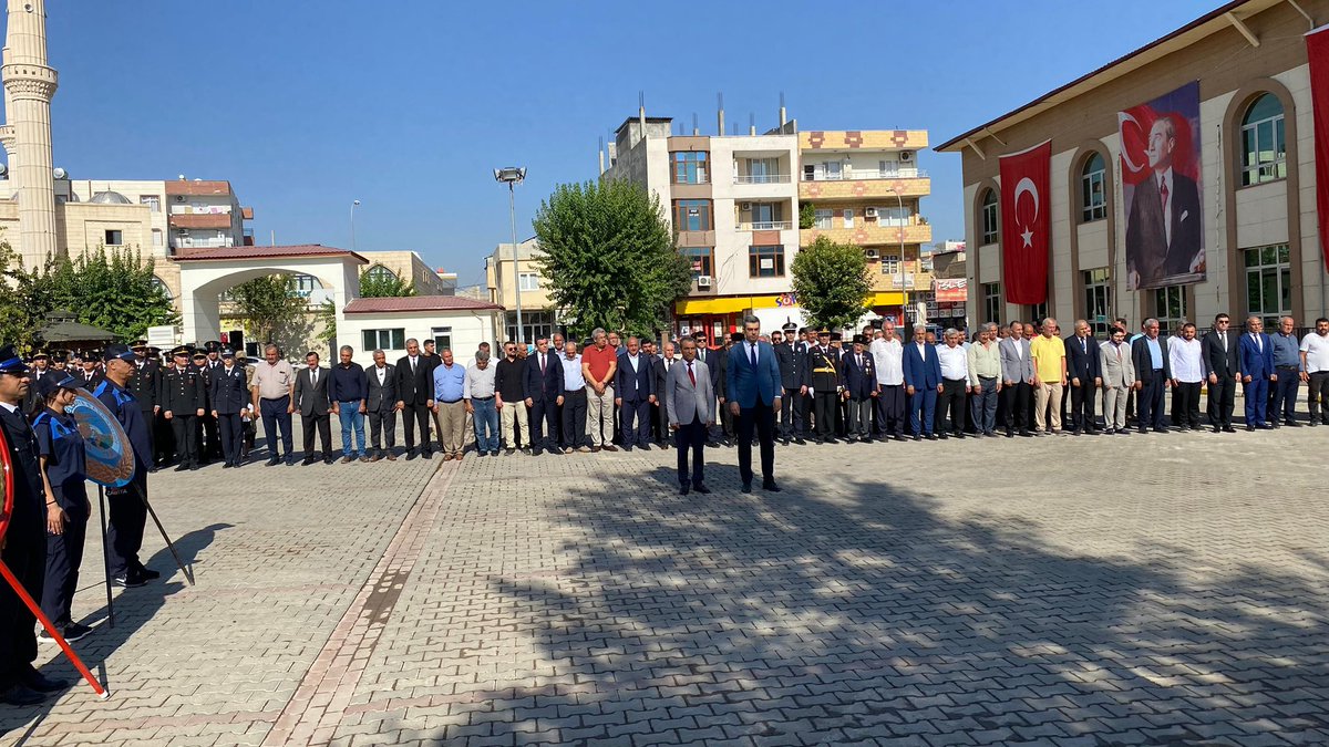 İlçe Başkanımız <a href="/avmehmetakgun/">Mehmet Akgün</a> ,Bozova Kaymakamlığının düzenlediği 30 Ağustos Zafer Bayramı  programına katıldı.
Kurtuluş Savaşı mücadelemizin kaderini değiştiren, Büyük Taarruz zaferimizin 103. yıl dönümü;
Gazi Mustafa Kemal Atatürk'ü ve silah arkadaşlarını rahmet ve minnetle