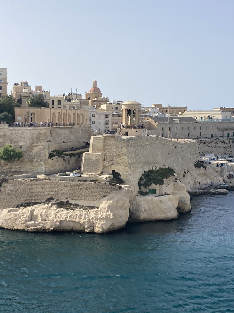 Bon dia. Ante diem III Kalendas Septembres anno MMXXV aerae vulgaris aut MMDCCLXXVIII ab urbe condita. #calendariromà