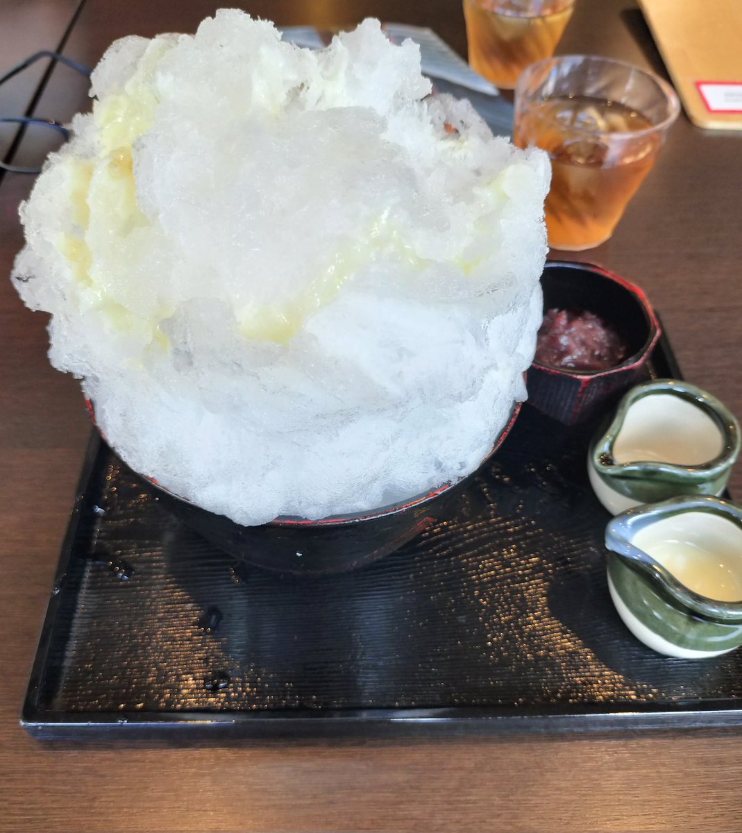 今年はかき氷も食べたしお祭りの唐揚げも食べたし、だいぶ満足だなと思いながら夕方にメイクを落とす夏

蚊に刺されたあとが2週間も消えない