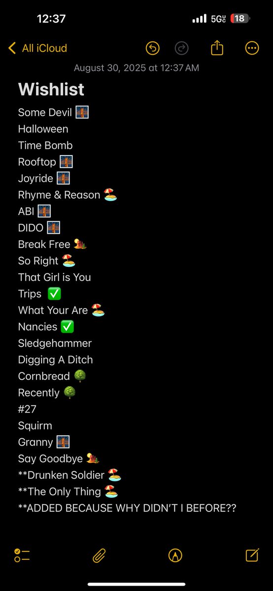 Eggy All The Time. Robin, Occasionally. tweet media