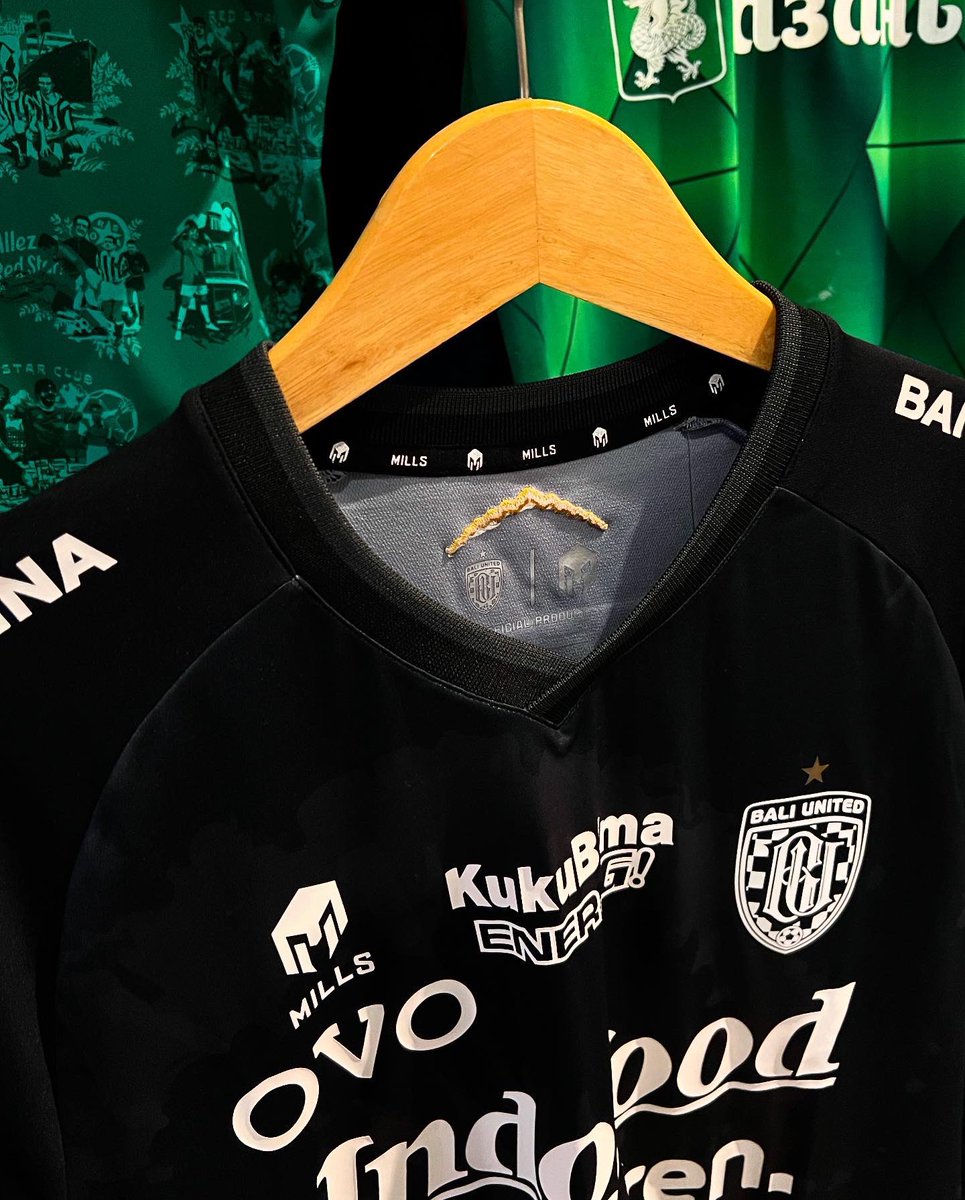 Bismillah,,
Update Jersey Original!✌️
#Jersey4Sale <a href="/Jerseyforum/">The OG Indonesian Blokecore</a> 
—
• Bali United FC 🇮🇩 | Third Player Issue 2021-2022 | L (74 x 54) Cm | Brand New With Tag | IDR 625.000.-
—
linktr.ee/SurrameyKits_
Marketplace By Request ✅
📩 WA : 081286660270
-
Thankyou Happy Shopping! 👊