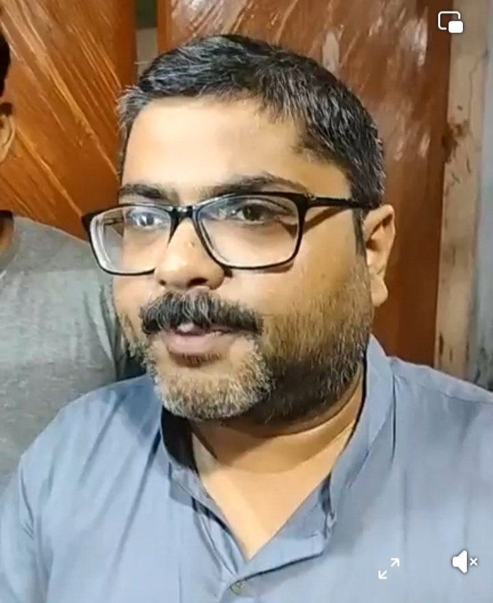 অভিষেক পাল Avishek Paul (@avishek77814942) on Twitter photo গর্গদার গায়ে হাত পরা মানে আমার গায়ে হাত পরা। ভারতের সমগ্র বাঙালি জাতির গায়ে হাত পরা। এর হিসেব ইঞ্চিতে ইঞ্চিতে হবে। বিহার ইউপি রাজস্থান ঝাড়খন্ডের ক্রিমি*নাল দের বাংলার মাটি থেকে নির্মূল করা বাঙালি জাতির কর্তব্য। #বাংলাপক্ষের নেতৃত্বে জাতি এই দায়িত্ব পালন করবেই। <a href="/GargaC/">Garga Chatterjee</a> গর্গদার গায়ে হাত পরা মানে আমার গায়ে হাত পরা। ভারতের সমগ্র বাঙালি জাতির গায়ে হাত পরা। এর হিসেব ইঞ্চিতে ইঞ্চিতে হবে। বিহার ইউপি রাজস্থান ঝাড়খন্ডের ক্রিমি*নাল দের বাংলার মাটি থেকে নির্মূল করা বাঙালি জাতির কর্তব্য। #বাংলাপক্ষের নেতৃত্বে জাতি এই দায়িত্ব পালন করবেই। <a href="/GargaC/">Garga Chatterjee</a>