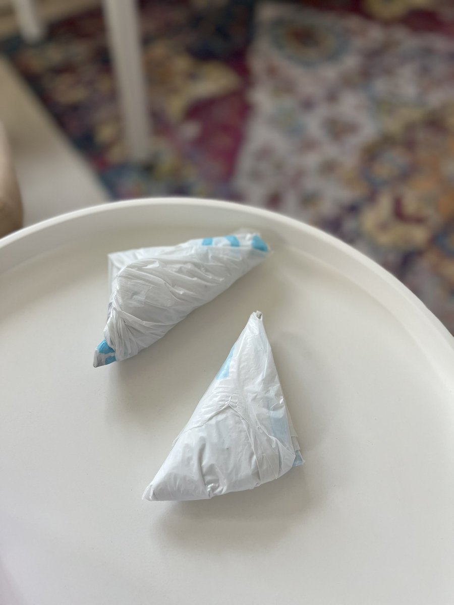 Arkadaşımı evime davet etmiştim, büyü yapıp gitmiş.