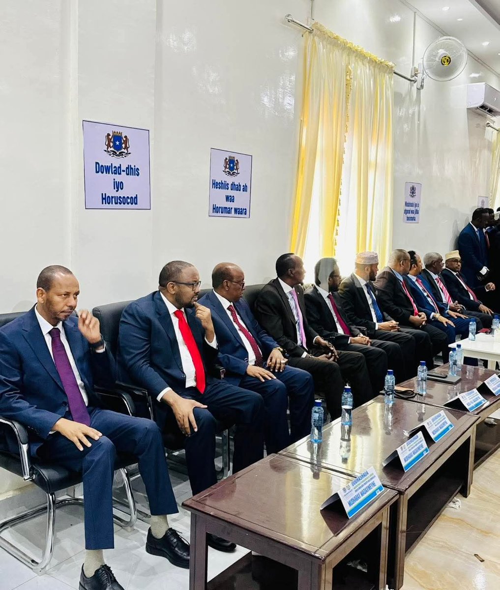 SomConcern's tweet photo. Another career change candidates not change agent candidates. Just like @GudlaweHussein @Laftagareen @MrQoorqoor  @PresidentMadobe - power to control to loot, enrich and clan politics. #Allah z watching https://t.co/CPhhDJErY1