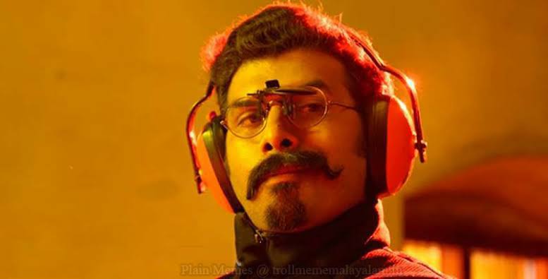 ലെ #SunnyWayne 😂

#kathanaar