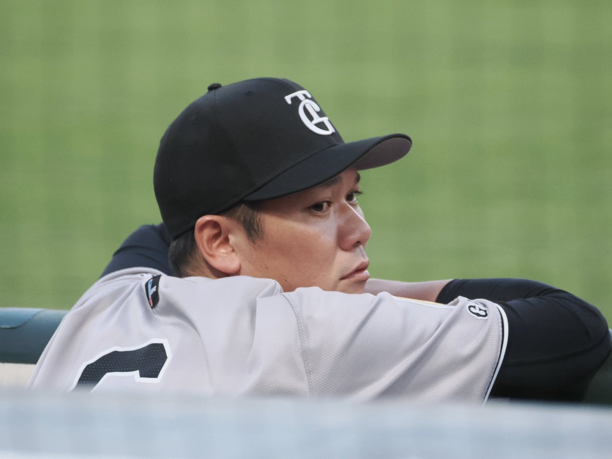 mknm_gpht's tweet photo. 暑いね🫠

2025-08-28 マツダスタジアム
#坂本勇人
#ジャイアンツ #giants #巨人 https://t.co/Z8d8k21W0r