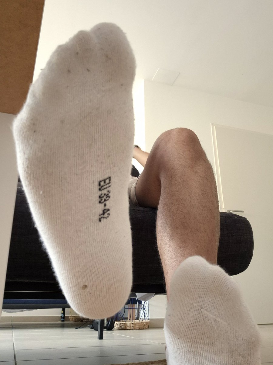 niico54's tweet photo. RT si tu veux venir les sentir 🔥

#gay #gaymen #body #socks #twink #hot #men #Feet #malefeet #gayfeet #underwear #sex #gaysex #bulgelover #bulge https://t.co/QEvasxj6Bv
