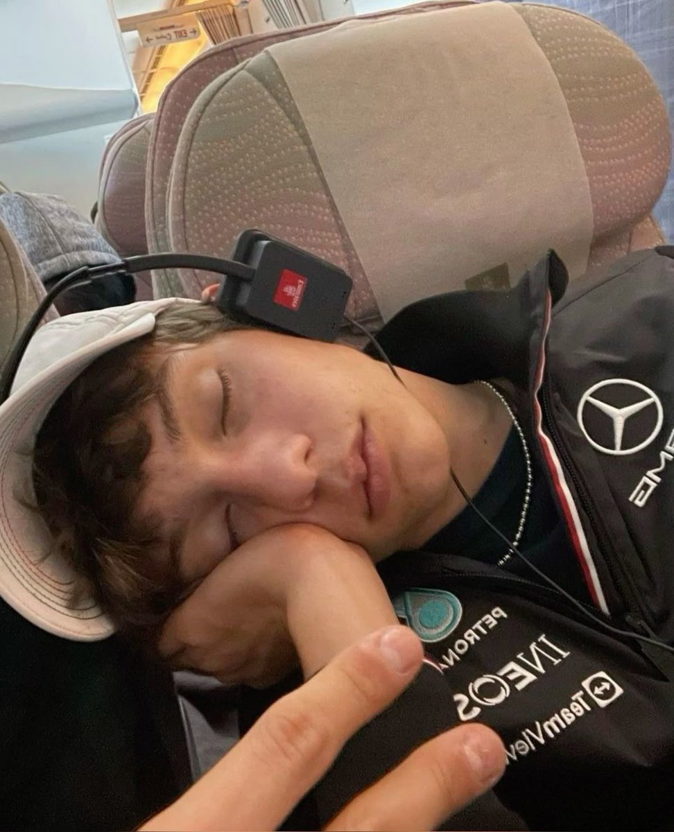 나 요새 완전 MZ임 

M 몰라요                                   Z 잘래요