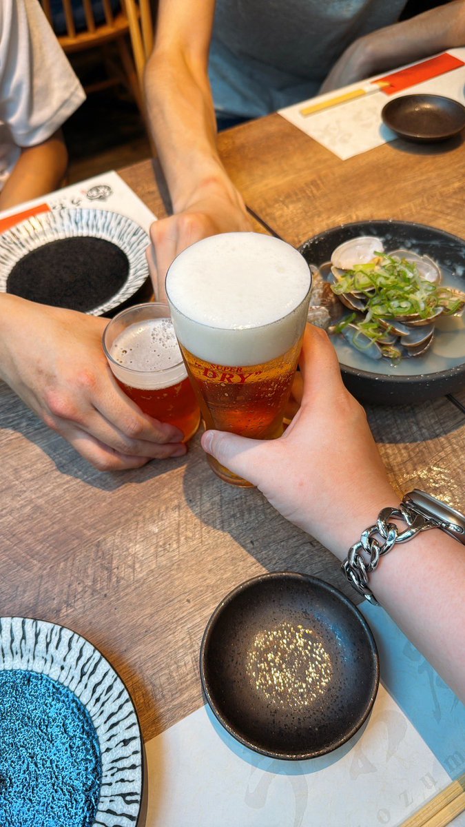 一緒に行った大学時代のいつもの友人らと酒飲み🍻