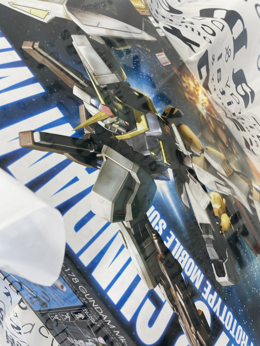 夜公演まで時間あるから飯食ってヨドバシ寄ったらMGのMK-Ⅱ売ってた〜！
ずっと欲しかったから買えてめっちゃ嬉しい