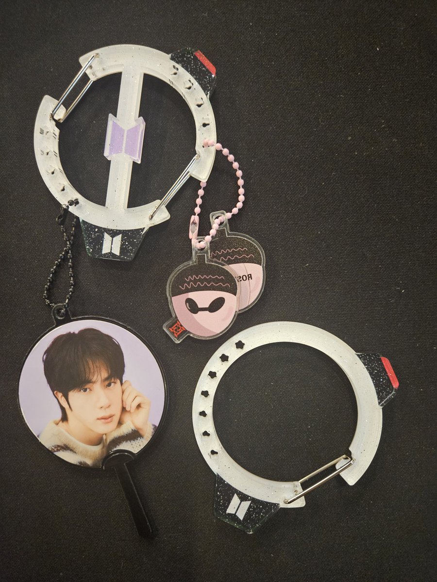 아미밤 아크릴 카라비너 폼 
🗓️8월 31일 11:00 ~ 9월 2일 23:59
짧고 굵게 받을께요 
❗실제 제품은 카페뮤즈에서 보실수 있습니다 
❗매장과 폼은 금액 차이가 있을수 있습니다 

witchform.com/deposit_form.p…