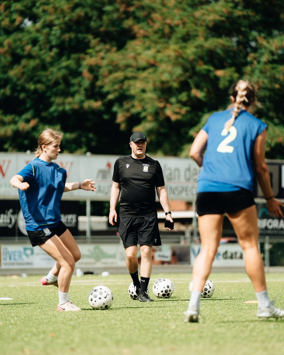 Champions League Phase 2 Game 2 v Red Star Belgrade at Sportpark Schreurserve 🇳🇱- here we go again ⚫️🔵⚽️💪 Live on loitv.ie