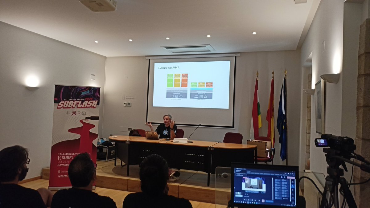 Subflash tweet media