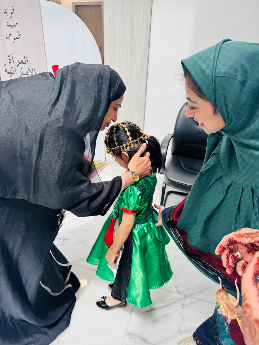 #EmiratiWomensDay is a special occasion dedicated to honouring the achievements, strength and invaluable contributions of women across the #UAE. 
To mark this day, ladies of the #DawoodiBohra community in #Sharjah visited the Social Services Department to celebrate the vital role