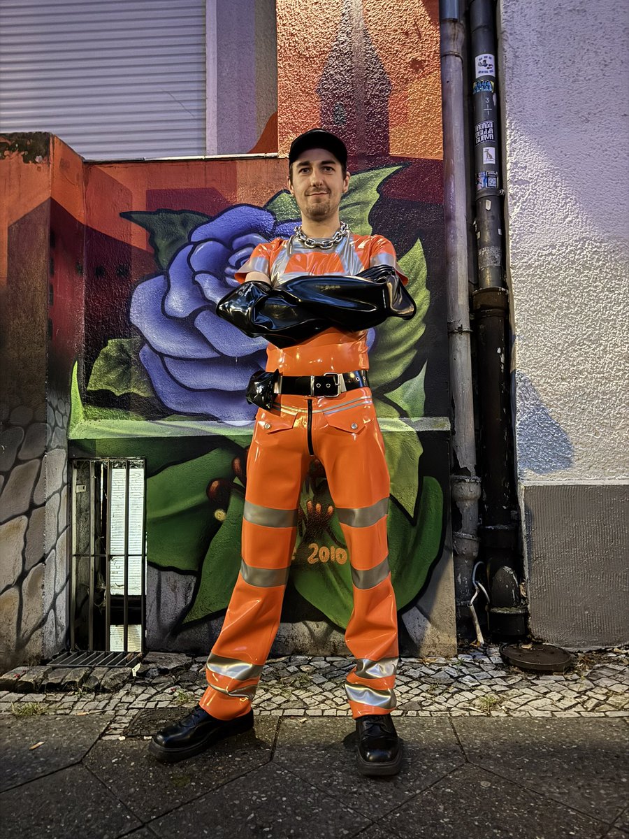 Who’s got a job for me? 😏 #folsomeurope