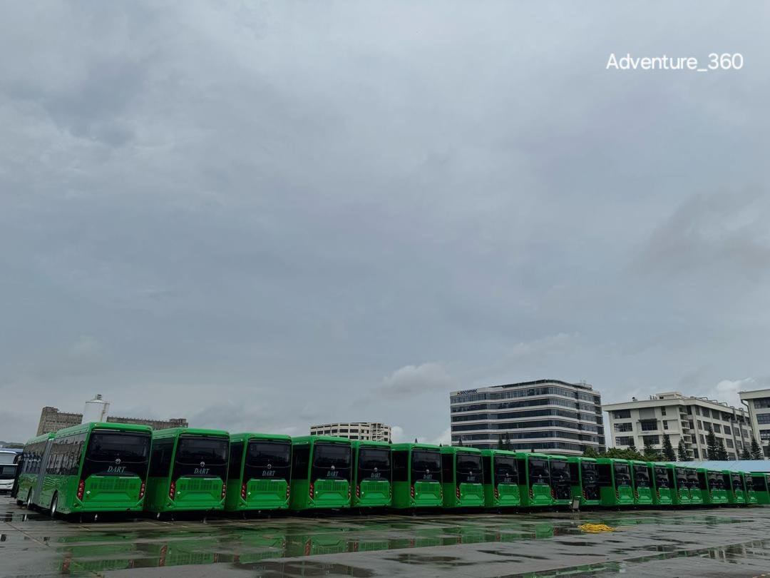 Mpaka sasa mabasi ya Mwendokasi ambayo yamewasili Dar es salaam ni 151 kwa ajili ya ruti ya Mbagala. 

Kutakuwa na ruti za
Mbagala- Gerezani 
Mbagala - Morocco 
Mbagala- kivukoni 

Mabasi haya mapya ya Mwendokasi yatakuwa na viyoyozi na Full WiFi

Dkt Athumani Kihamia