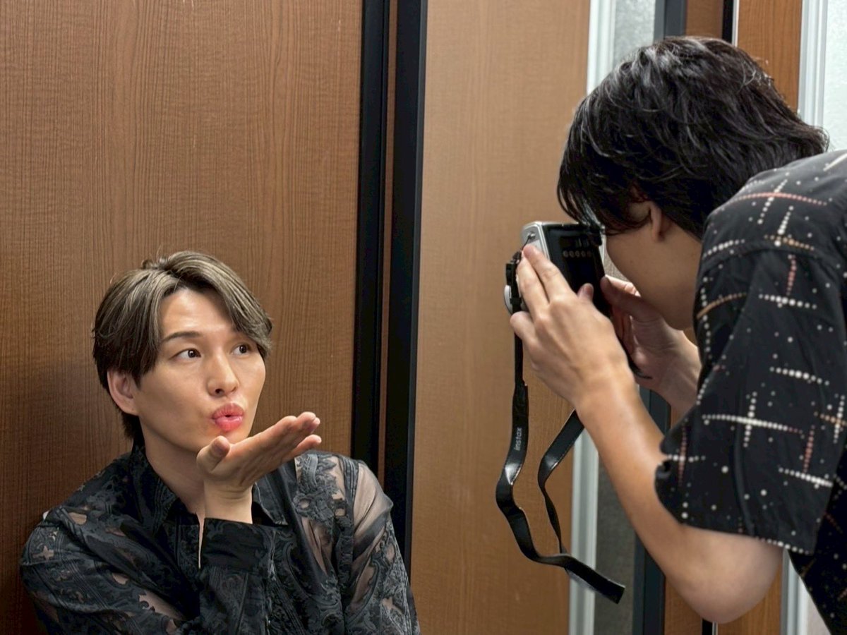 リミスタ「インターネットサイン会」 2人でチェキを撮りあったり 今日