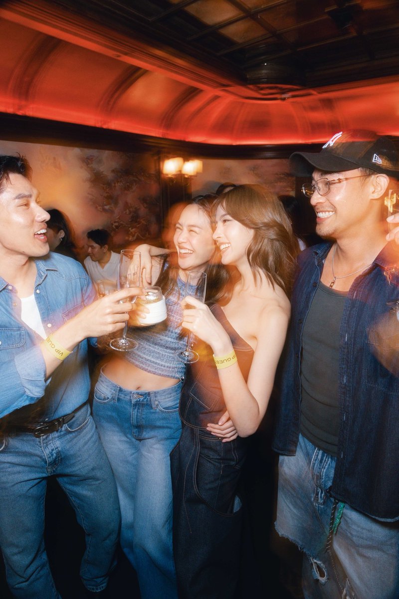 tb_entofficial's tweet image. Life is truly better and absolutely more fun when shared with my besties! Thanks for coming out to celebrate the night with me! 

@nuttanichanchd 
#Nychaa
#ToastWithMoet
#MoetChan
#SALONEDIVITA