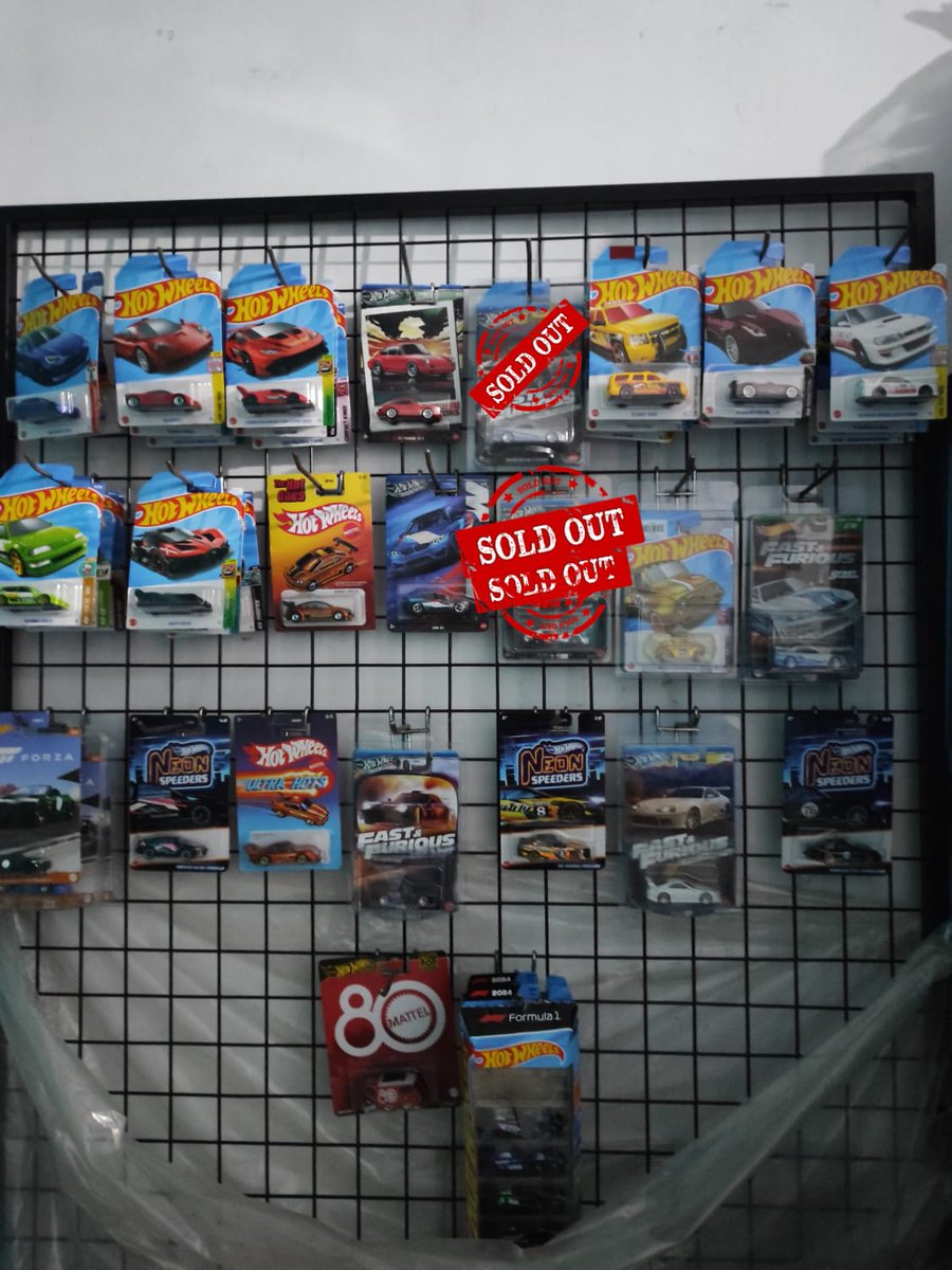 eksnomi's tweet photo. wts - want to sell hotwheels

📩 minat, tanya-tanya, cek kondisi dm 
🍊 mp oren

: hotwil hokwil diecast hotwheels buy wtb tawar kado cowo koleksi f1 diecast hadiah keychain hw redbull hotwheel https://t.co/FCsj4WYUI2